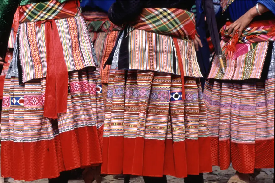 The distinctive clothes worn by the Flower H'mong women add eye-popping color to the Bac Ha weekend market.