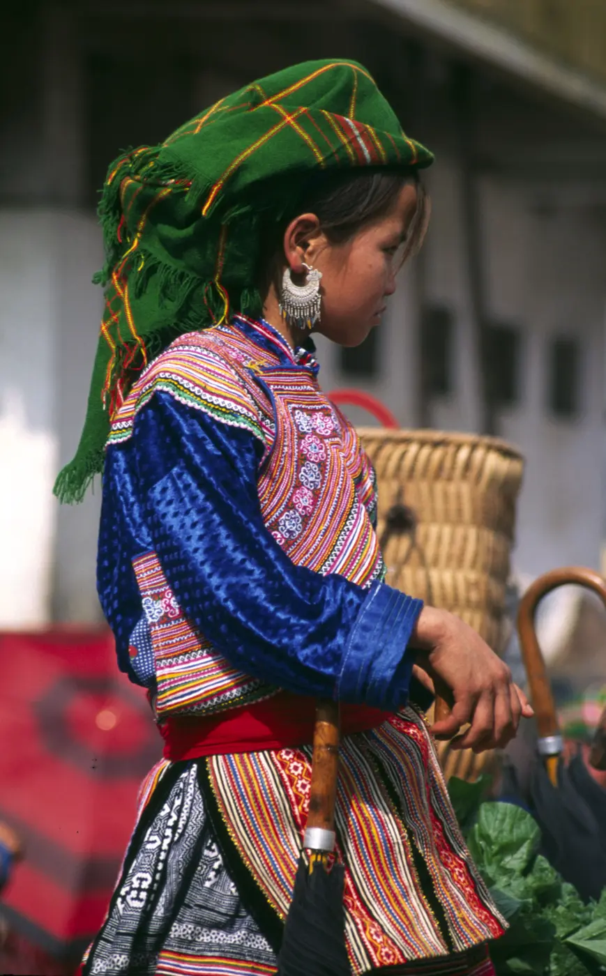 The distinctive clothes worn by the Flower H'mong women add eye-popping color to the Bac Ha weekend market.